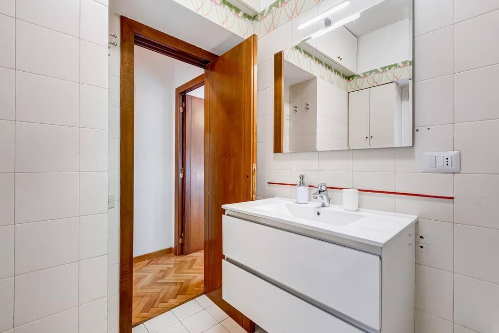 Luminous Apartment Few Steps From Piazza Navona Ngoại thất bức ảnh