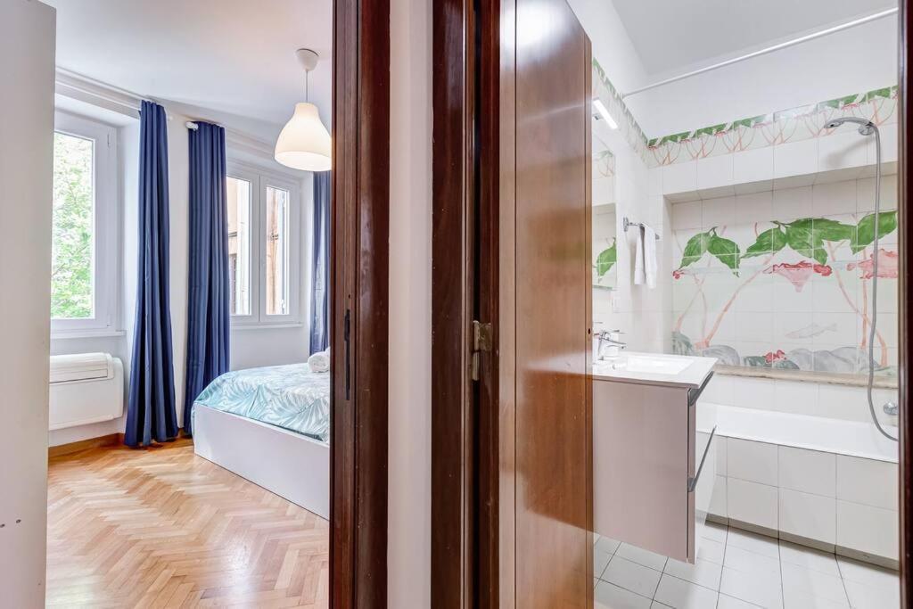 Luminous Apartment Few Steps From Piazza Navona Ngoại thất bức ảnh